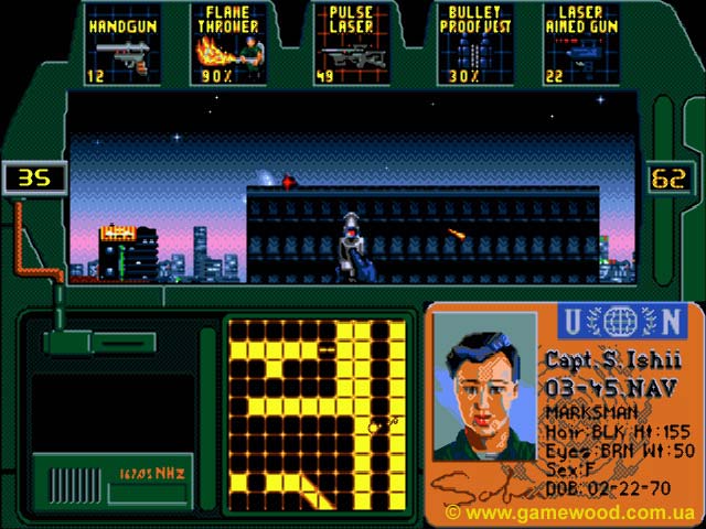 Скриншот игры Zero Tolerance | Sega Mega Drive 2 (Genesis) | Враг на крыше